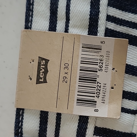 NWT Levi's Navy Blue & White Striped Straight Leg/Relaxed Fit Jeans size 29x30 - Picture 4 of 11